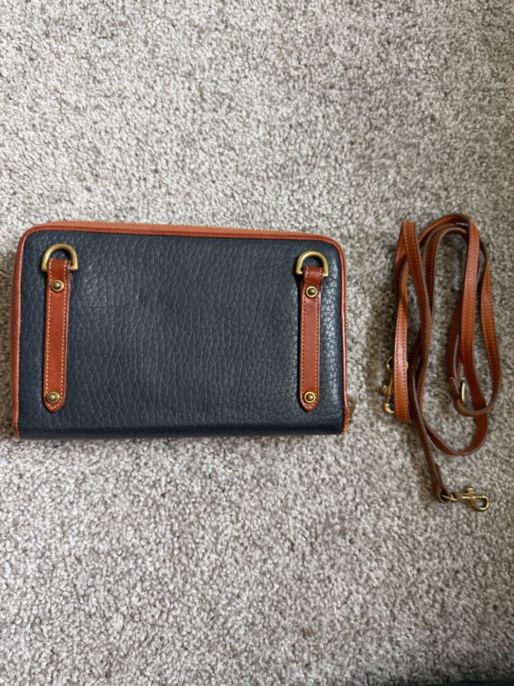Vintage Dooney - Picture 3 of 7